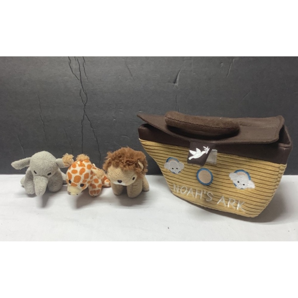 Ebba Plush Take Along Noah's Ark Playset Lion Elephant Giraffe Baby Talk